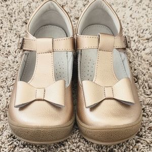 L'Amour size 1 t-strap rose gold shoes